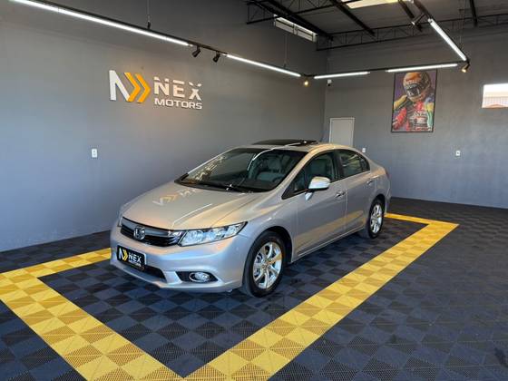 HONDA CIVIC 1.8 EXS 16V FLEX 4P AUTOMÁTICO HONDA CIVIC 1.8 EXS 16V FLEX 4P AUTOMÁTICO